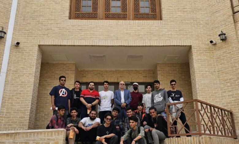 بازدید دانشجویان دانشگاه فنی حرفه ای استان یزد از پارک علم و فناوری یزد