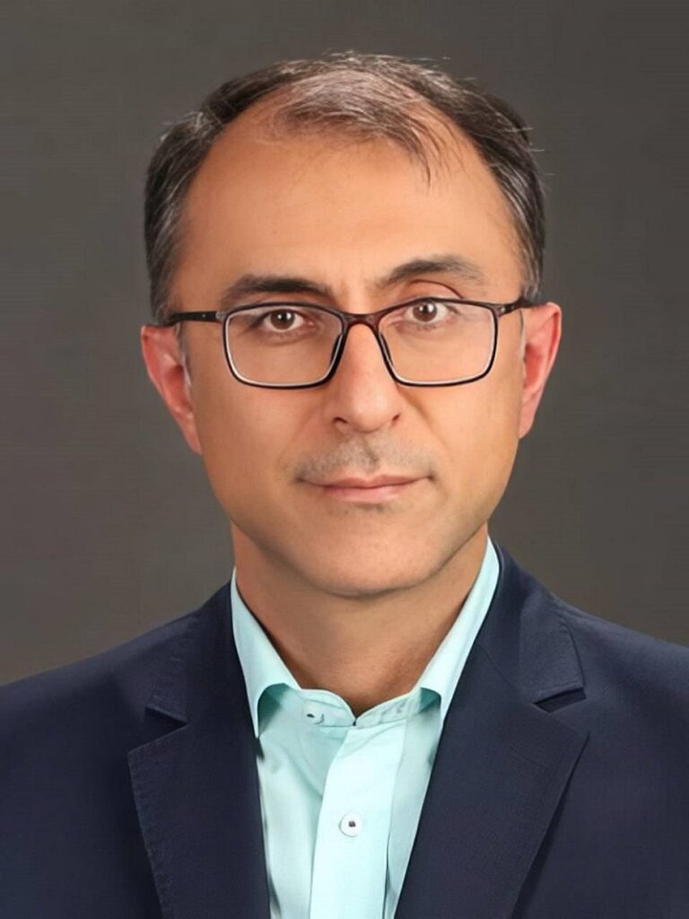 مسعود وثوق، مدیر گروه پژوهشی پزشکی بازساختی پژوهشگاه رویان