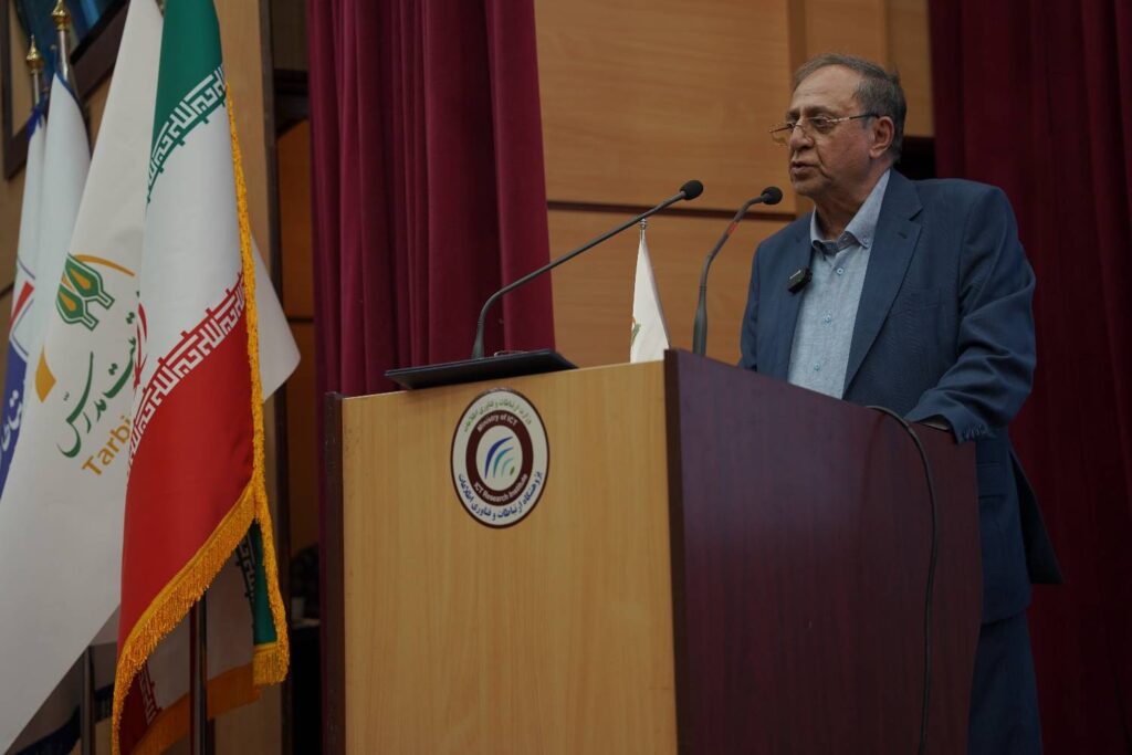 دکتر محمود سلماسی‌زاده، رئیس انجمن رمز ایران