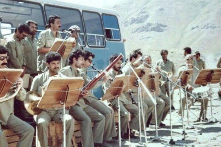 ارکستر سمفونیک تهران در جبهه‌های جنگ