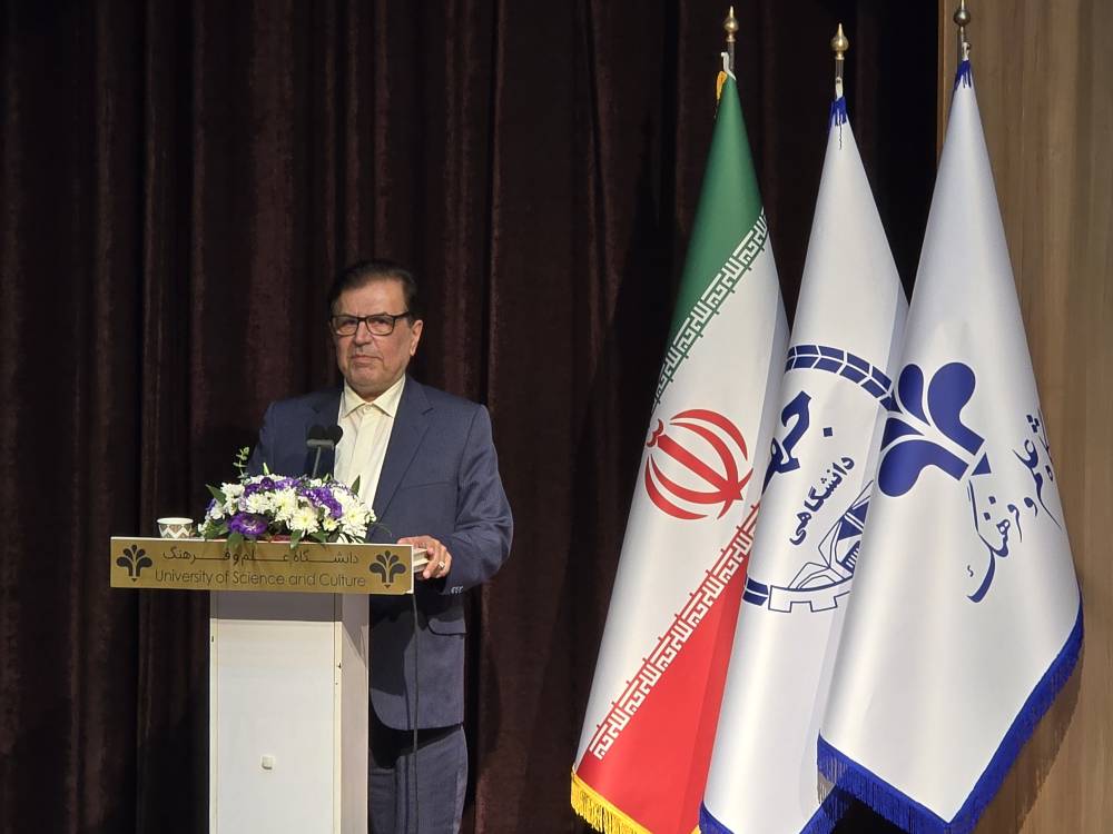 محمدحسین ایمانی‌خوشخو، رئیس دانشگاه علم و فرهنگ و رئیس پارک ملی علوم و فناوری‌های نرم و صنایع فرهنگی جهاددانشگاهی