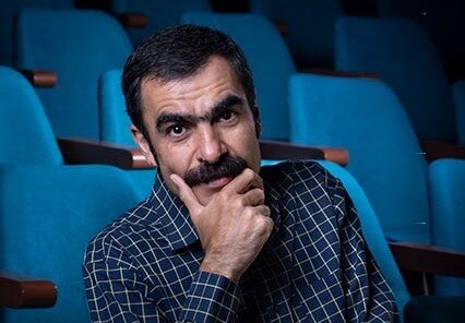 حسین کیانی، نمایشنامهنویس و کارگردان تئاتر