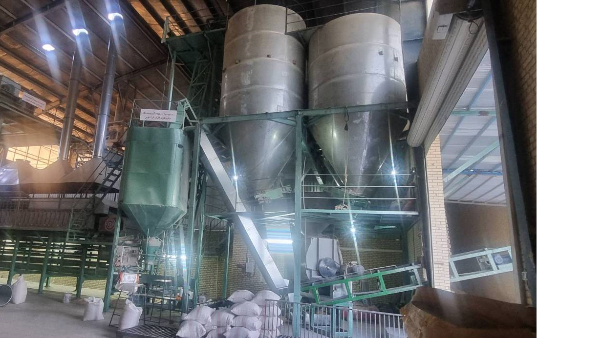 با حمایت ستاد توسعه اقتصاد دانش‌بنیان غذا و کشاورزی رقم خورد: بهره‌برداری از فناوری میکرونایزر فلیکر؛ گامی مهم در صنعت خوراک دام و طیور